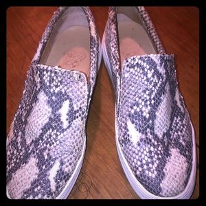 Vince Camuto Snakeskin loafers